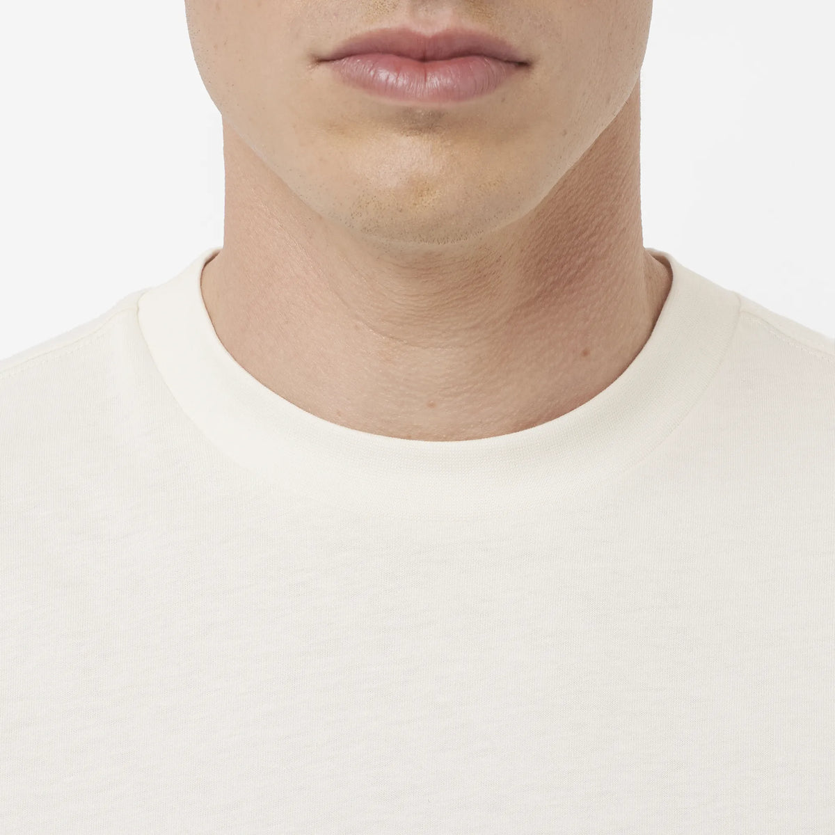 WHISPER WHITE