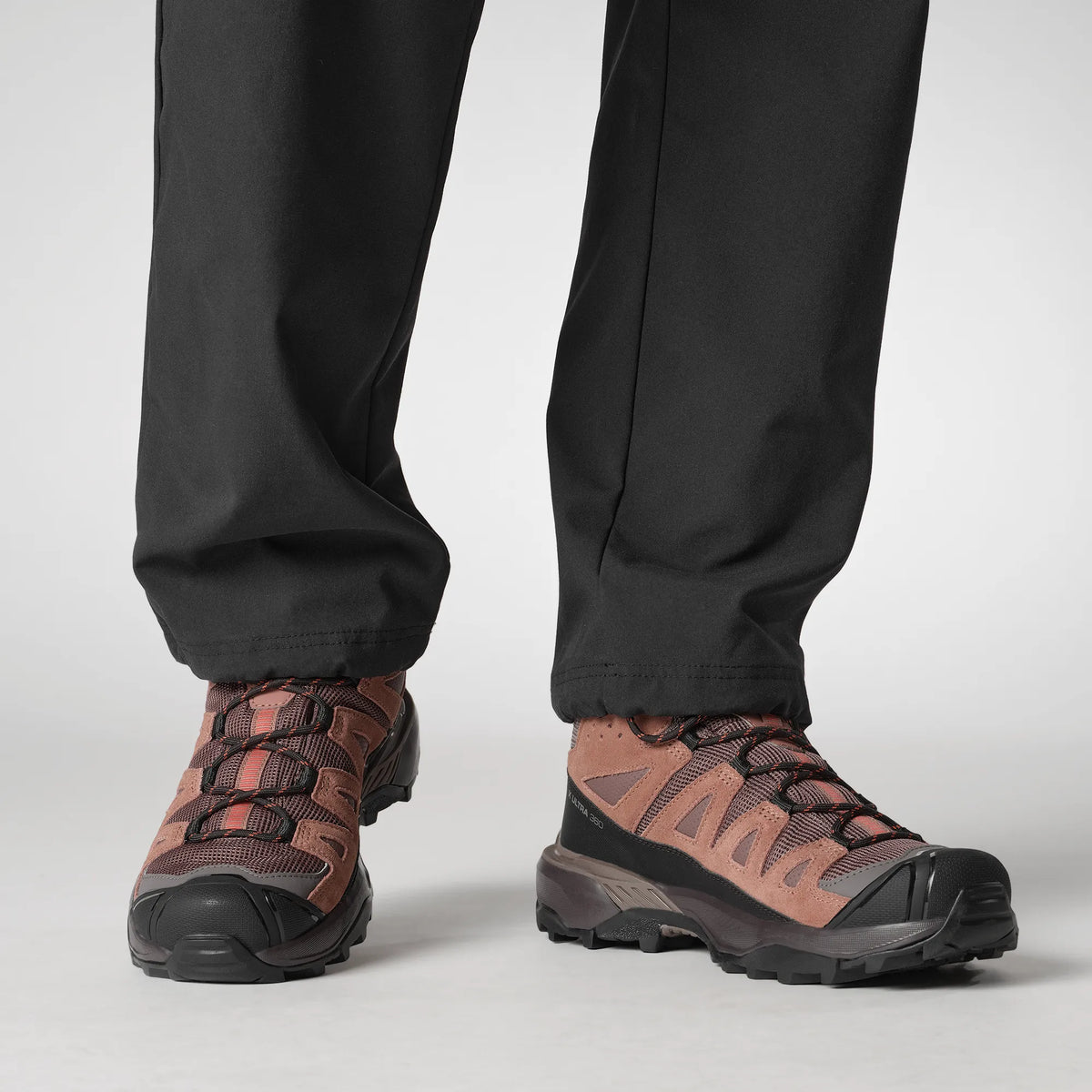 Peppercorn / Cognac / Hot Coral