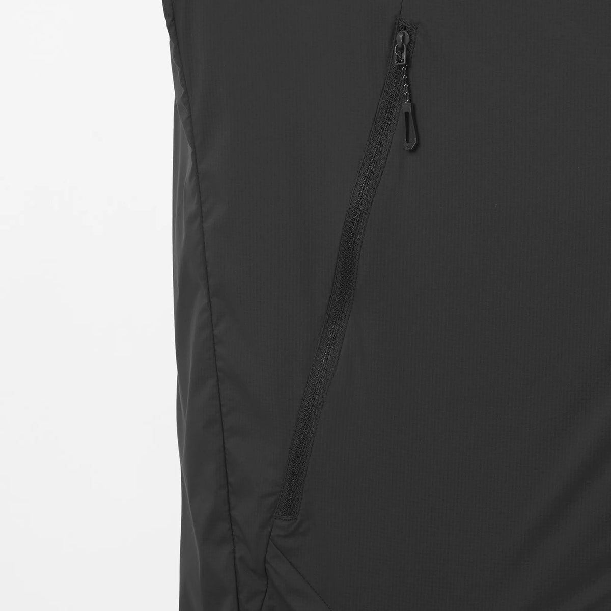 DEEP BLACK