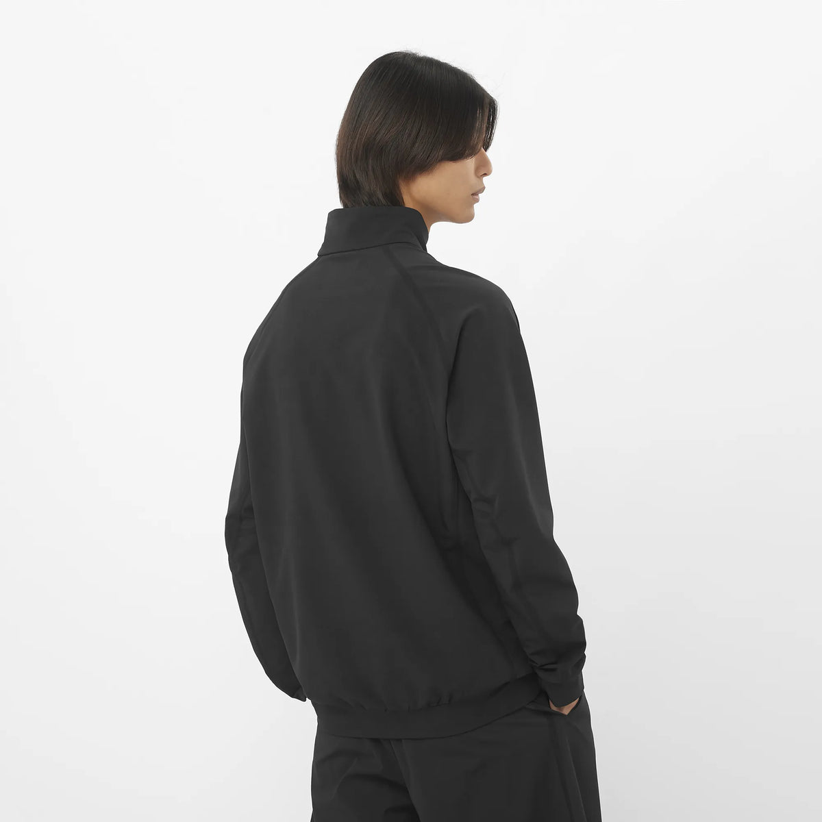 DEEP BLACK